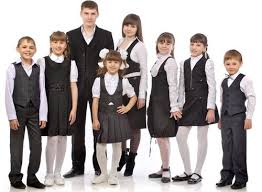 Обеспечение учащегося школьной формой.